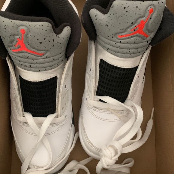 Boys Air Jordan 5 Retro - Picture 4 of 8